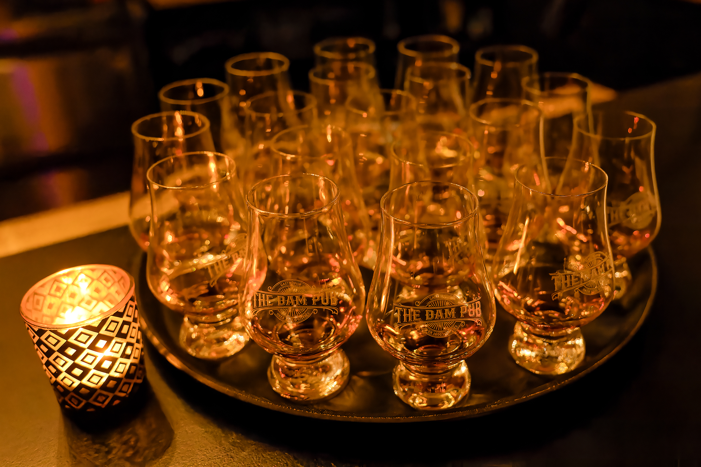 The Dam Pub Whiskey Tasting